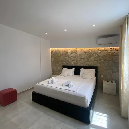 Guest house Luciano Ksamil